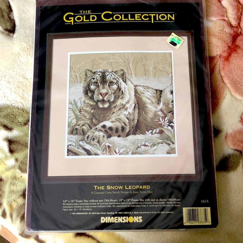 Dimensions Gold Collection The Snow Leopard